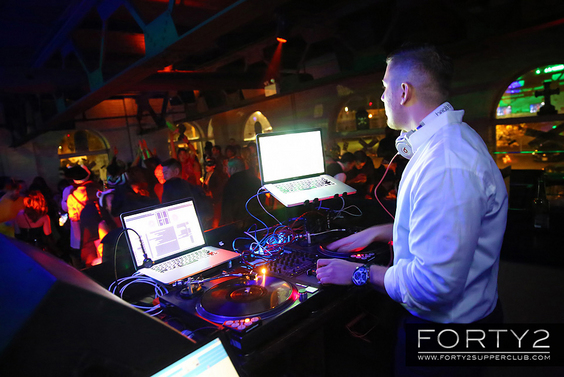 2014_11_01-forty2_supperclub-026