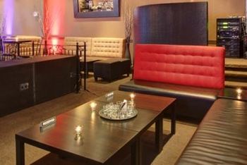 Cocktail House Bar & Lounge Venue